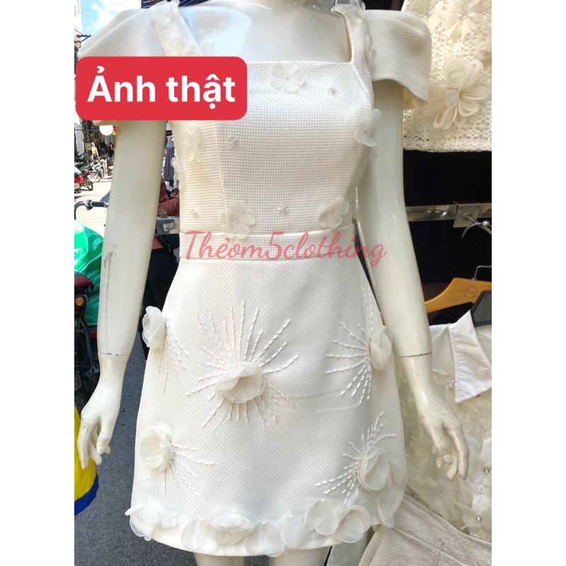 Đầm dạ thiết kế cổ vuông đính hoa tỉ mỉ dáng chữ A siêu đẹp