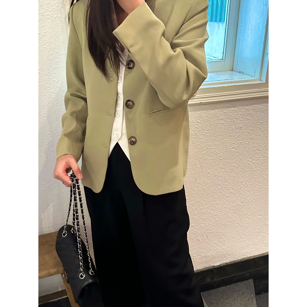 Áo blazer nữ không cổ dài tay 2 lớp phom dáng đứng màu sắc trendy