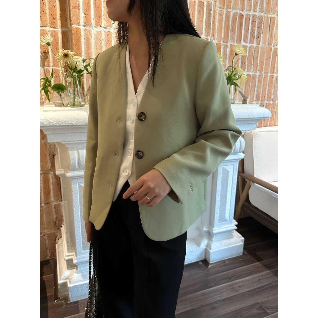 Áo blazer nữ không cổ dài tay 2 lớp phom dáng đứng màu sắc trendy