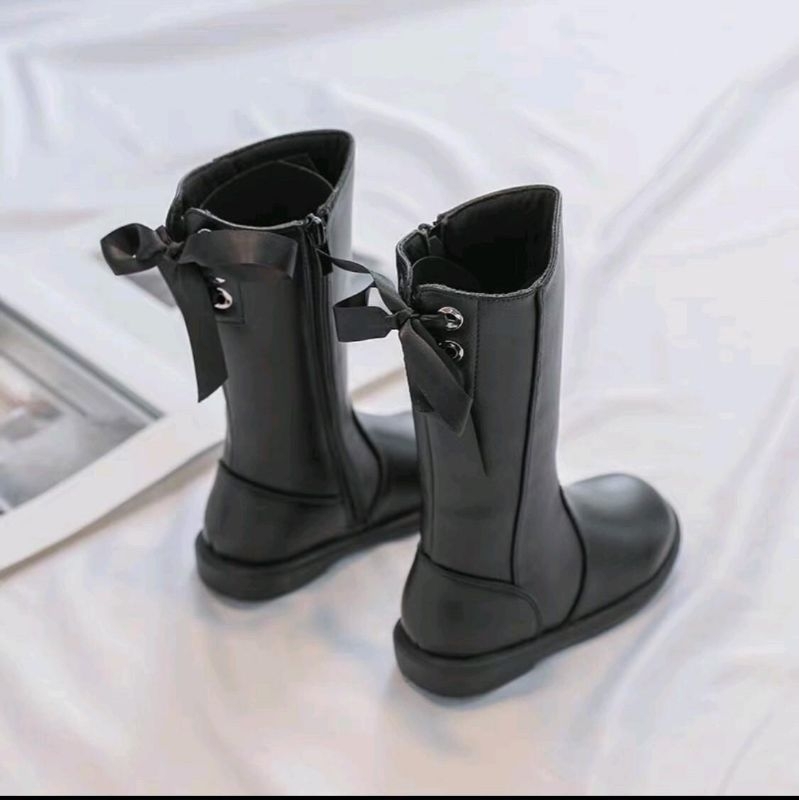 Size nhí 21-30. phom nhỏ bốt đùi size nhí cho bé đế mềm êm nhẹ bền phom siêu nhẹ hàng quảng châu siêu bền êm