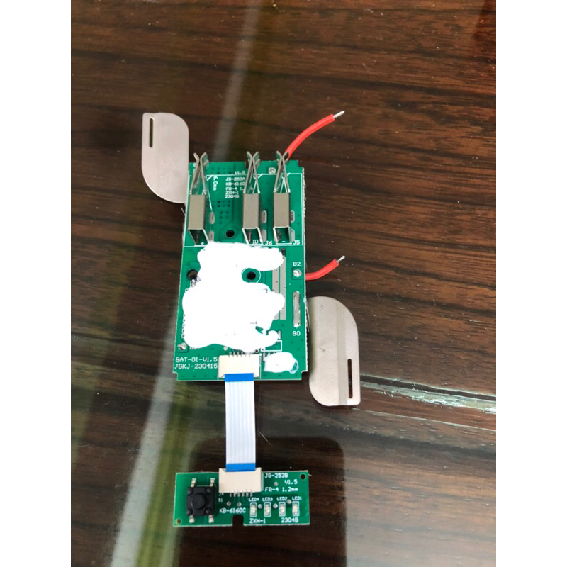 Vỏ , mạch pin DEVON 20V