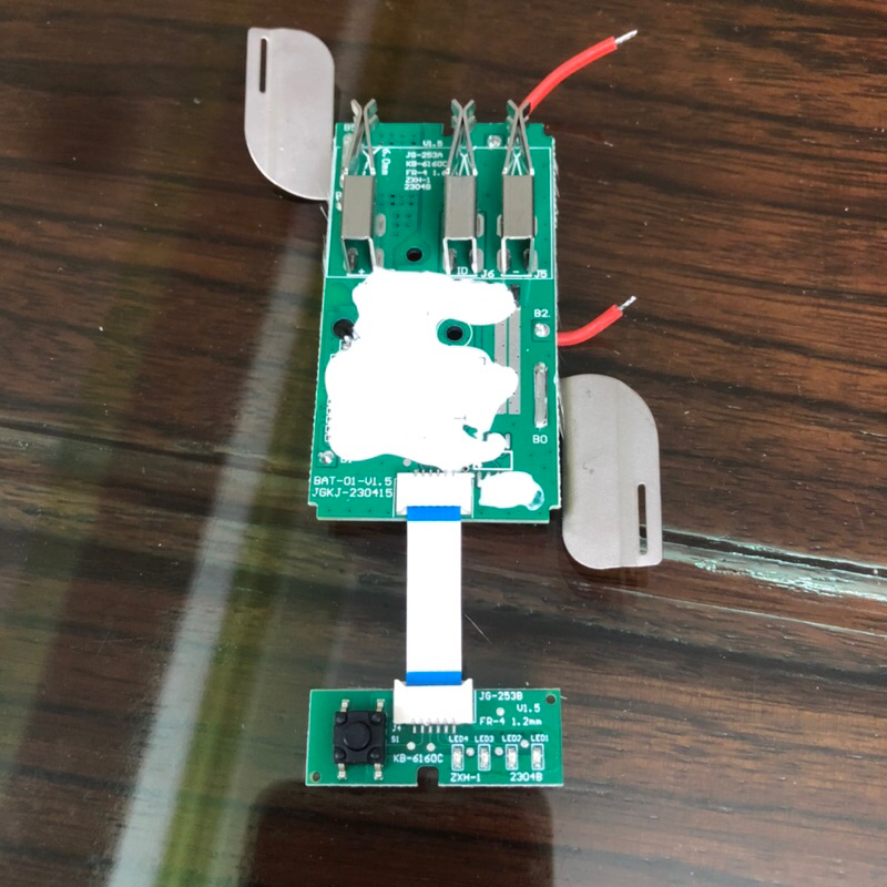 Vỏ , mạch pin DEVON 20V