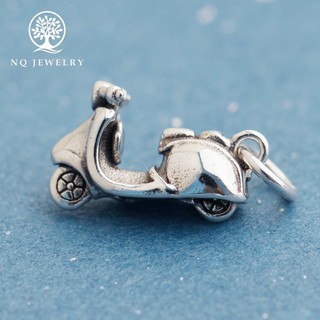 Charm treo hình xe vespa cổ xưa - NQ Jewelry