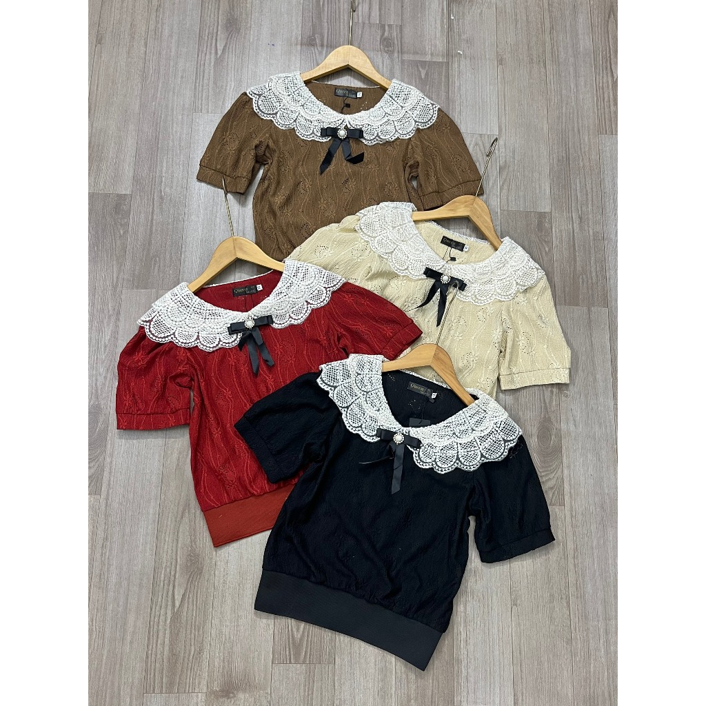 Áo len ren viền bèo