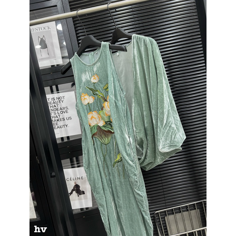 Áo choàng nhung the