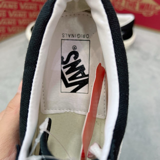 Giày Thể Thao Vans Vault (Full Box + Kèm Tất )