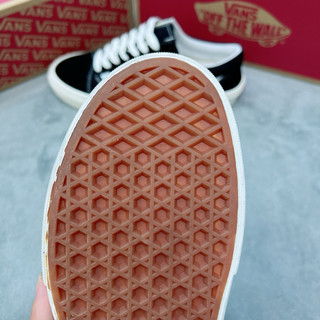 Giày Thể Thao Vans Vault (Full Box + Kèm Tất )