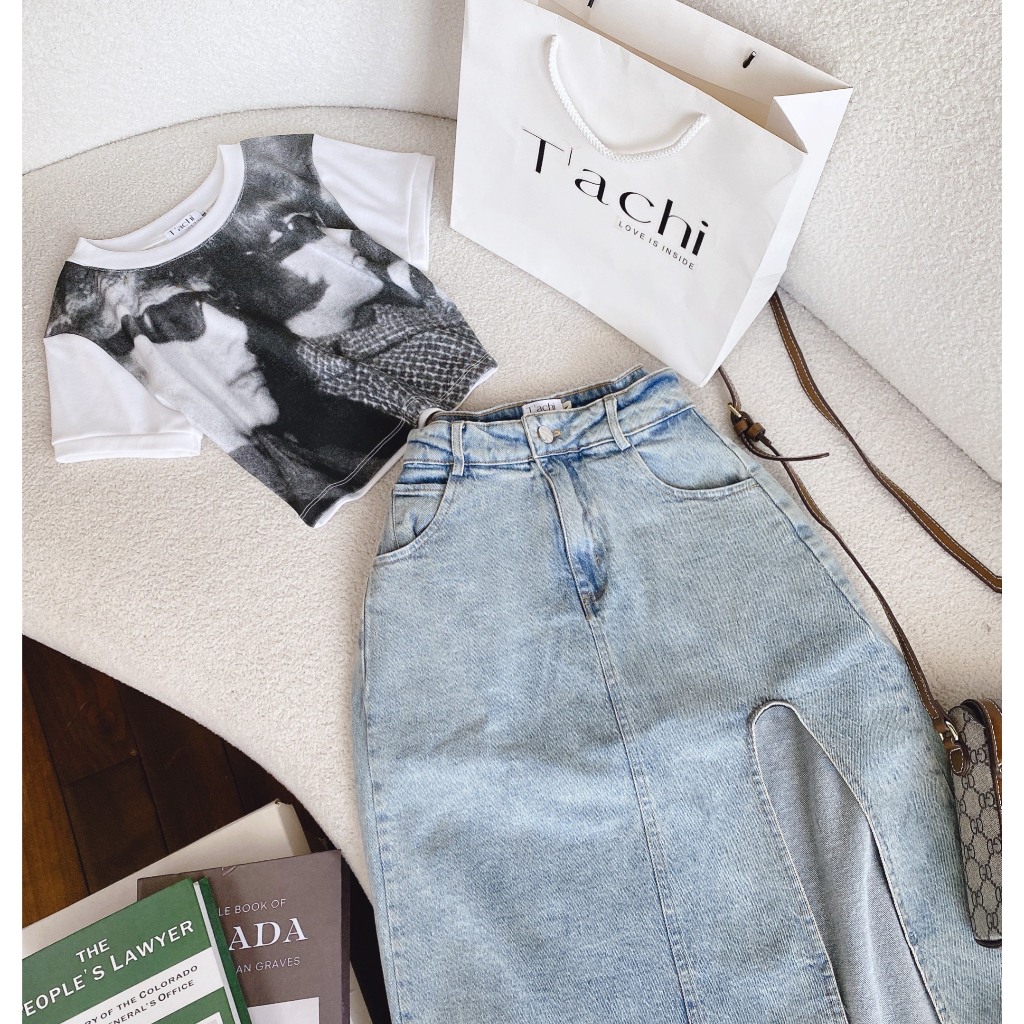 SET ÁO CROPTOP LOANG HÌNH MẶT NGƯỜI TAY PHỐI TRẮNG + CHÂN VÁY JEAN XẺ MIDI