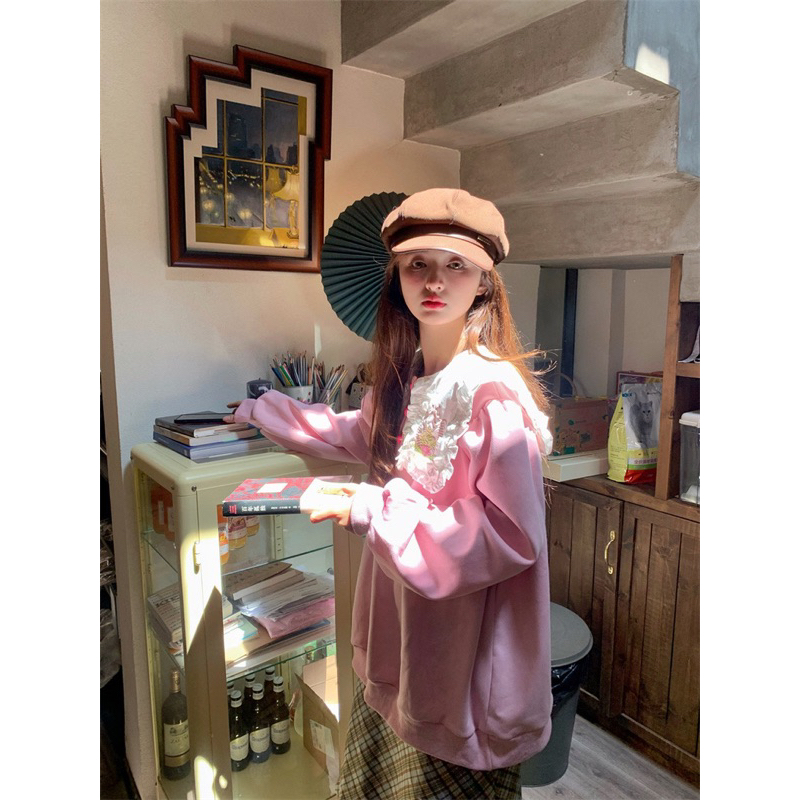 Áo nỉ tiểu thư dáng rộng phong cách ngọt ngào