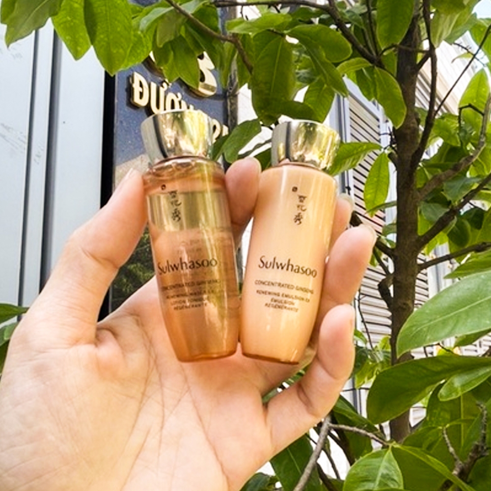 Cặp nước hoa hồng và sữa dưỡng nhân sâm Sulwhasoo Concentrated Gingseng Renewing 25ml