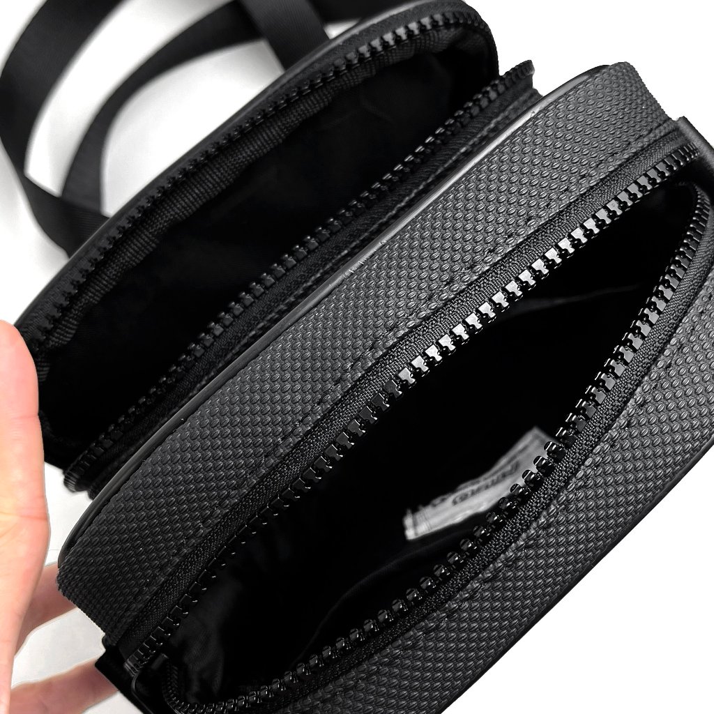 Túi đeo chéo nam nữ MLB logo NY thép chất liệu da PU chống thấm nước màu đen form ngang 2 ngăn size 17cm x 17cm x 6cm