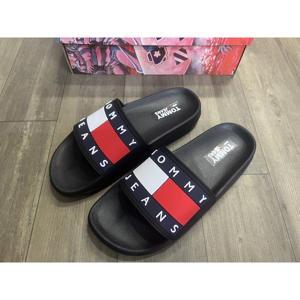 Dép quai ngang tommy đế pu chống nước đi siêu êm siêu thích vạch đỏ trắng siêu hot