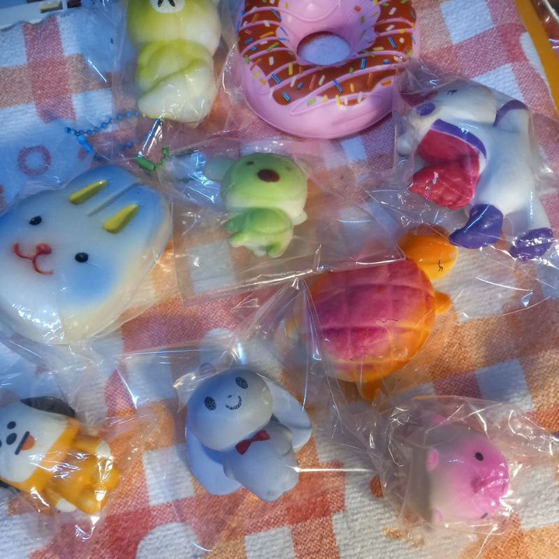 Squishy mãu lẻ 01