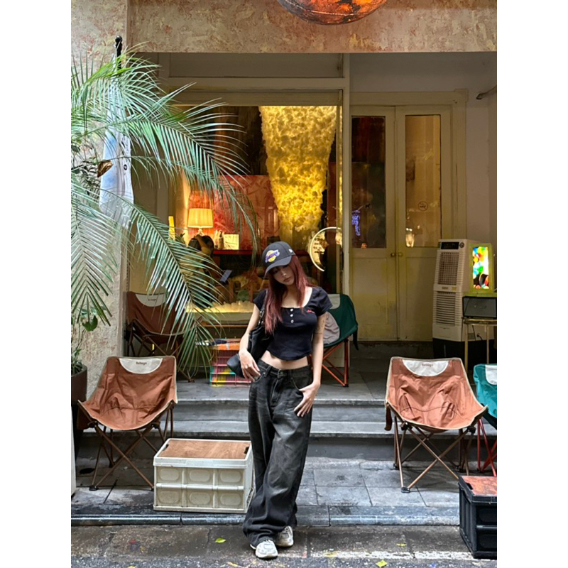 Quần jeans phom rộng đen wash màu SXNVASION