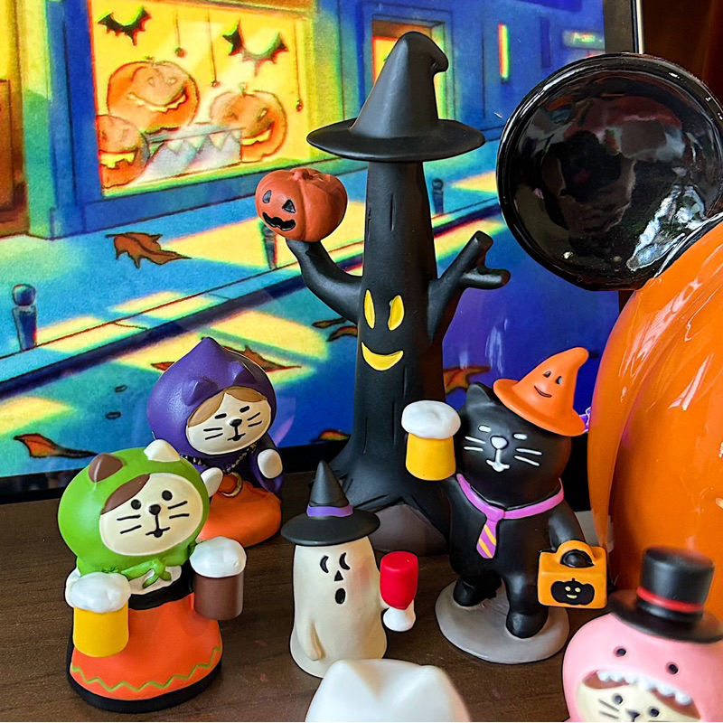 Mô hình mèo chủ đề Halloween 2023