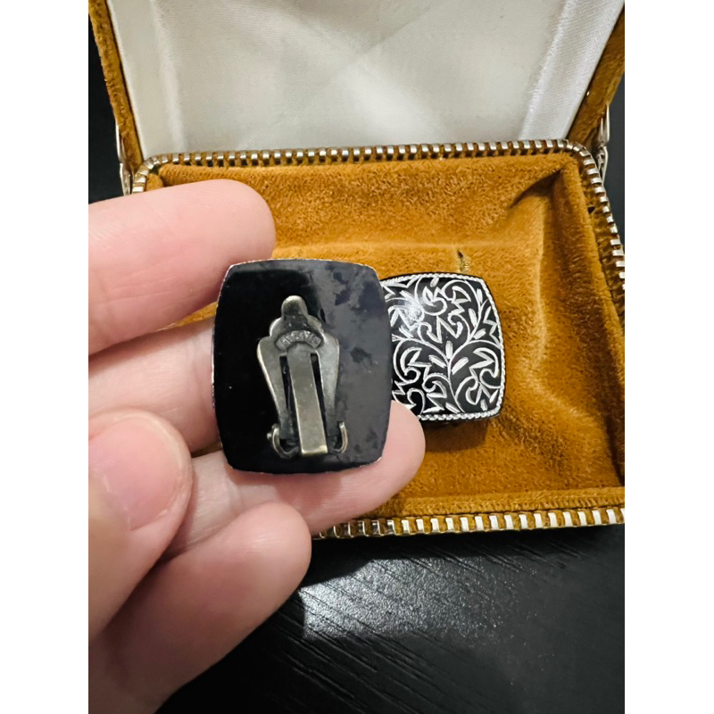 Bông tai vintage kim loại dạng kẹp