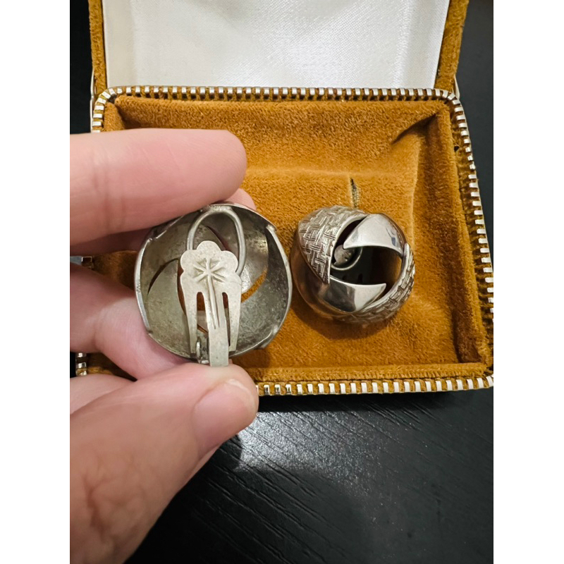 Bông tai vintage kim loại dạng kẹp