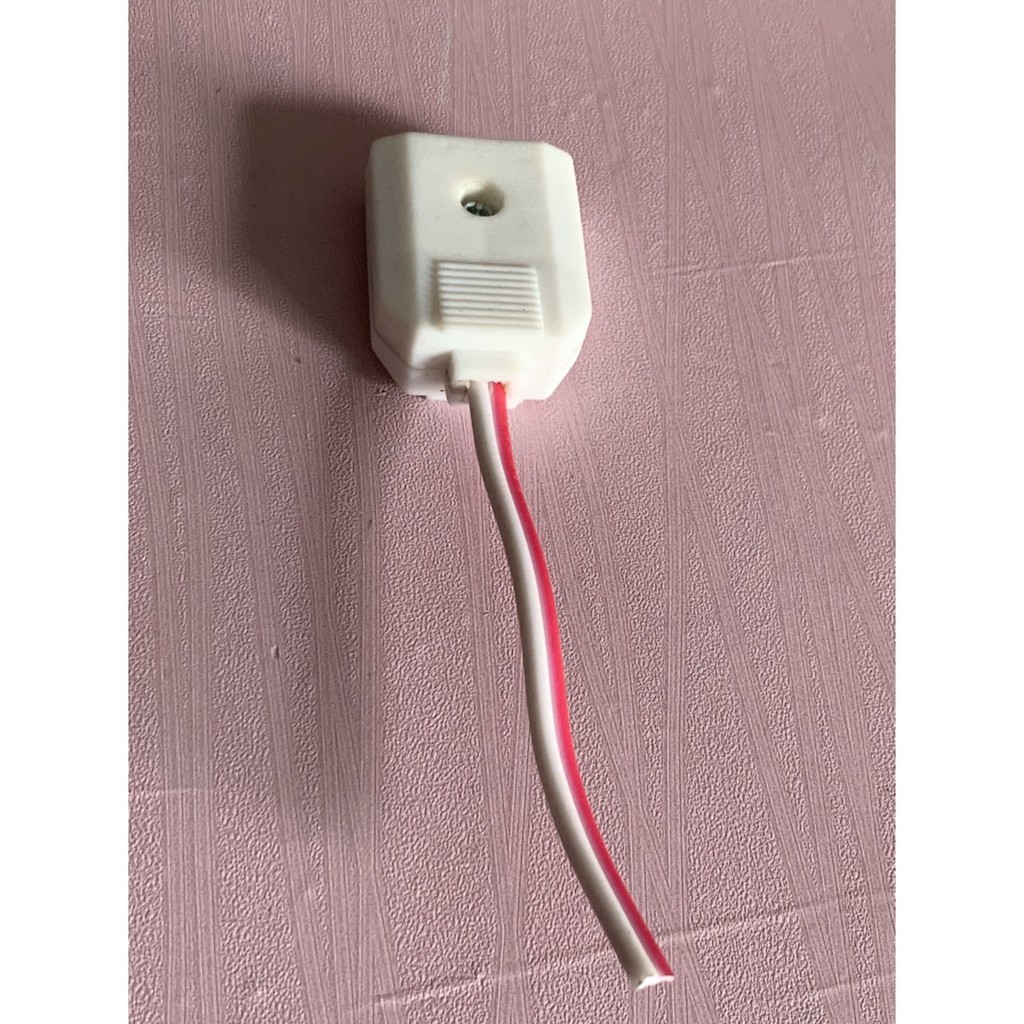 Phích âm camera có dây nối