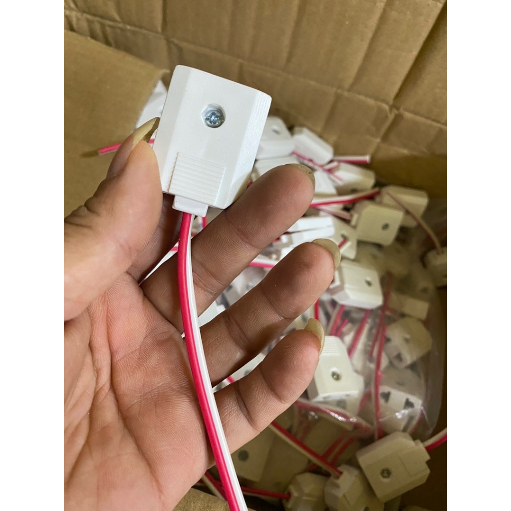 Phích âm camera có dây nối