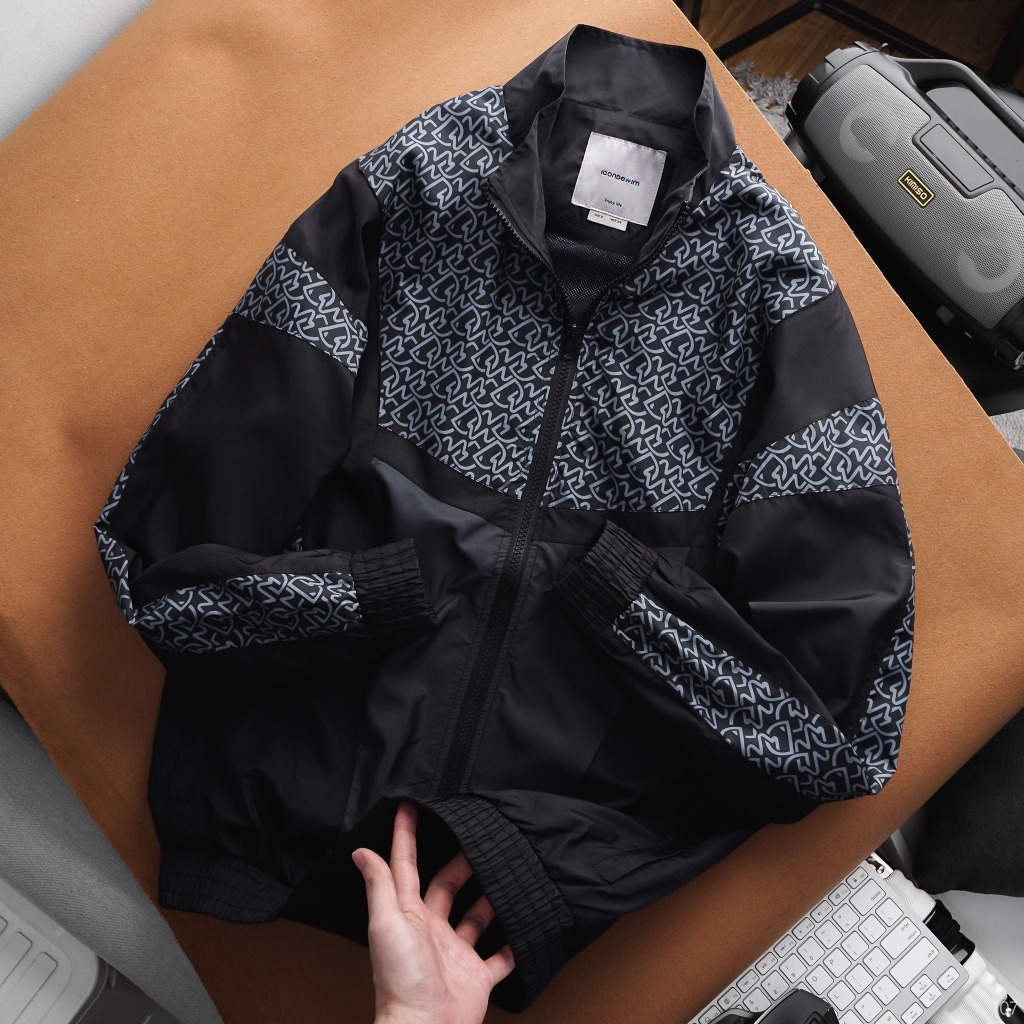 Áo Khoác ICONDENIM Signature Monogram Windbreaker Chất Dù Chống Thấm - AKID0107
