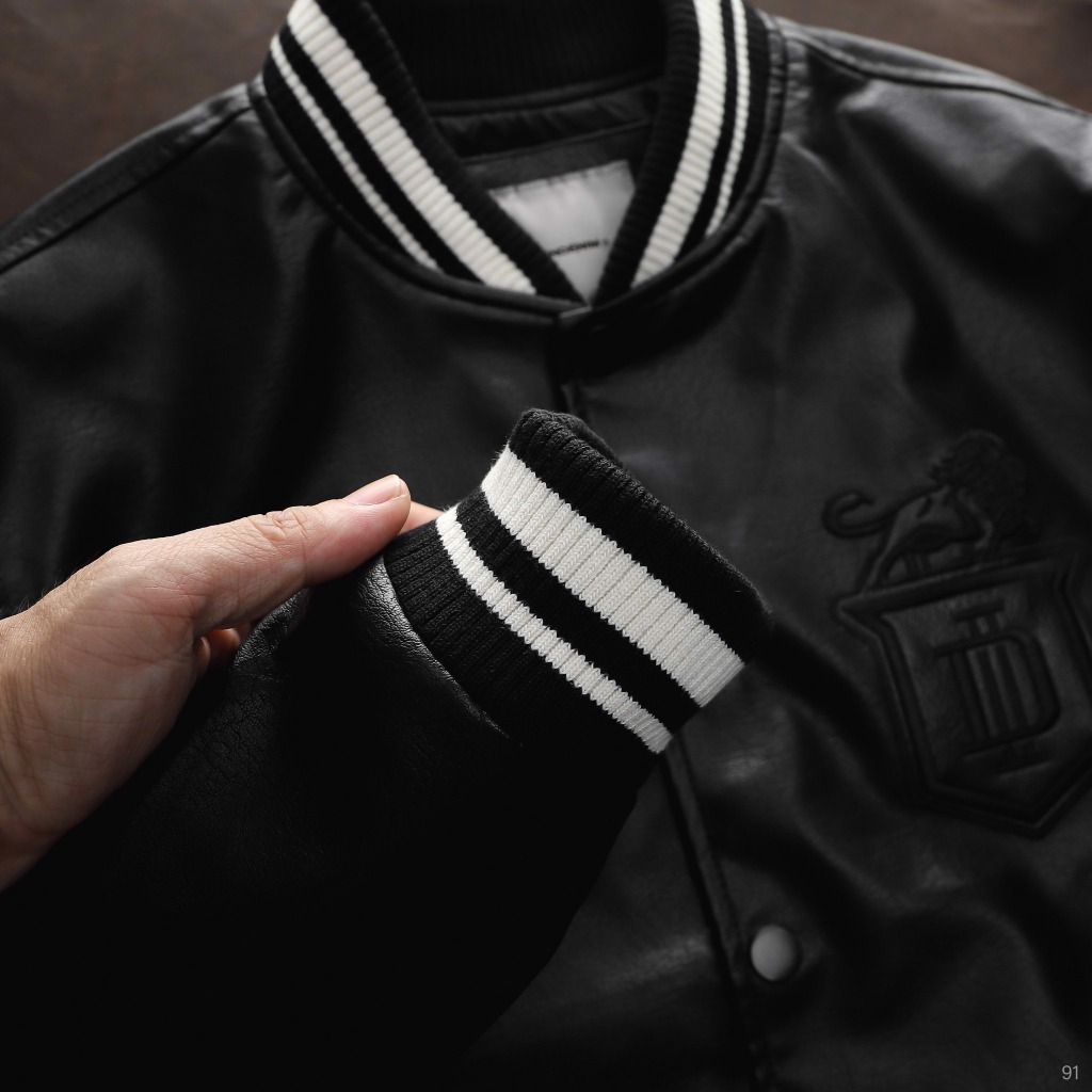 Áo Khoác Bomber Leather ICONDENIM The Strong Are The Winners Chất Da Dày Dặn - AKID0091