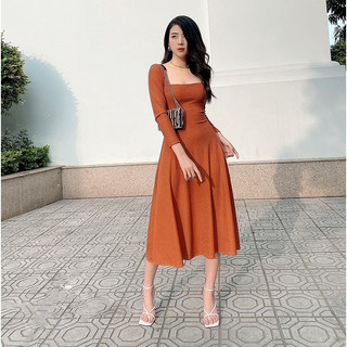 Đầm len dáng xoè dài tay chất len tăm cổ vuông thời trang hai màu trơn basic