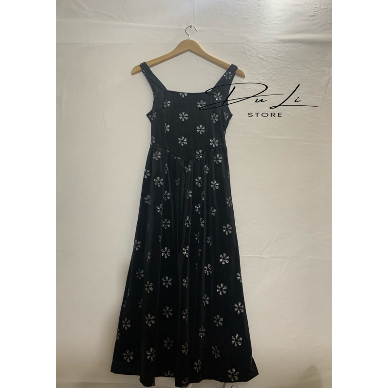 - Set áo váy cổ điển phong cách Pháp thu đông 2023