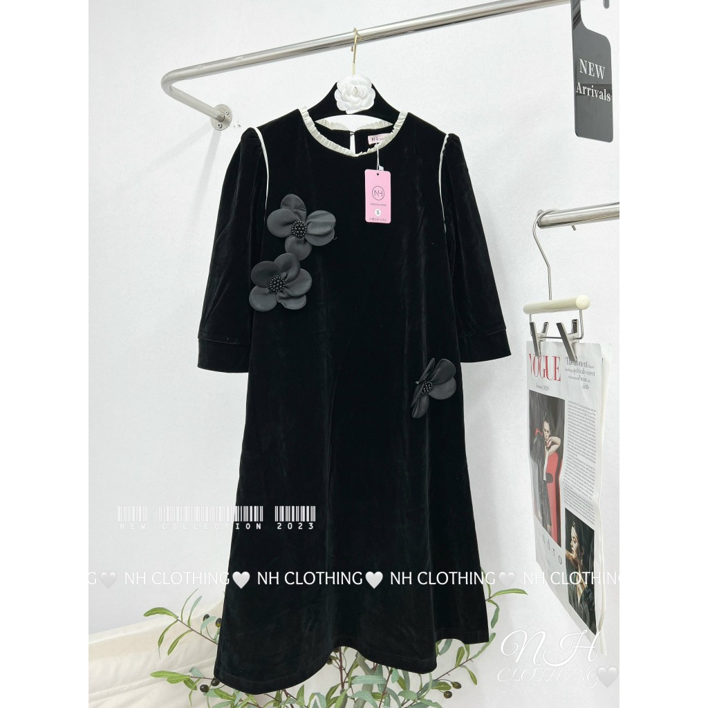 Váy nhung cài hoa sm