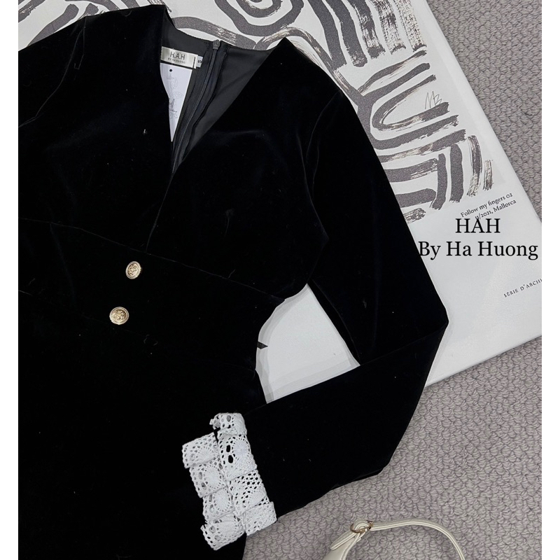 Váy nhung phối tay ren tiểu thư