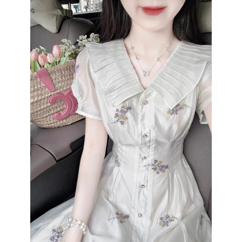 Váy Đầm Thêu Hoa Nhí Dáng Dài Thắt Eo Cổ Lá Đính Khuy Kiểu Pháp Phong Cách Tiểu Thư Nhẹ Nhàng, Đầm Hoa Nhí Dáng Dài