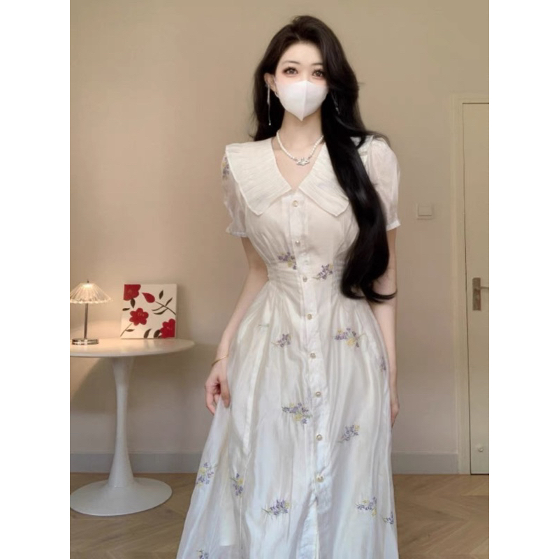 Váy Đầm Thêu Hoa Nhí Dáng Dài Thắt Eo Cổ Lá Đính Khuy Kiểu Pháp Phong Cách Tiểu Thư Nhẹ Nhàng, Đầm Hoa Nhí Dáng Dài