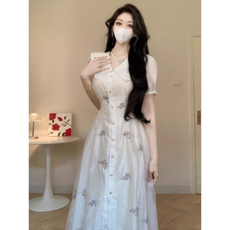 Váy Đầm Thêu Hoa Nhí Dáng Dài Thắt Eo Cổ Lá Đính Khuy Kiểu Pháp Phong Cách Tiểu Thư Nhẹ Nhàng, Đầm Hoa Nhí Dáng Dài