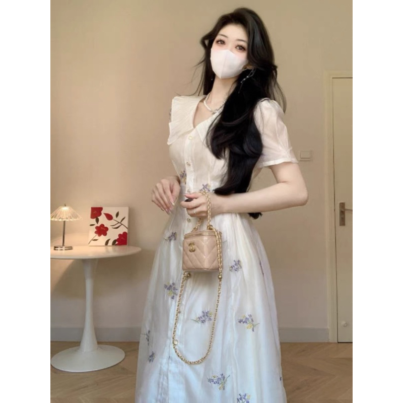 Váy Đầm Thêu Hoa Nhí Dáng Dài Thắt Eo Cổ Lá Đính Khuy Kiểu Pháp Phong Cách Tiểu Thư Nhẹ Nhàng, Đầm Hoa Nhí Dáng Dài