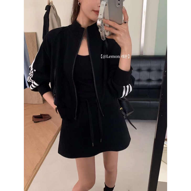 Áo khoác + chân váy