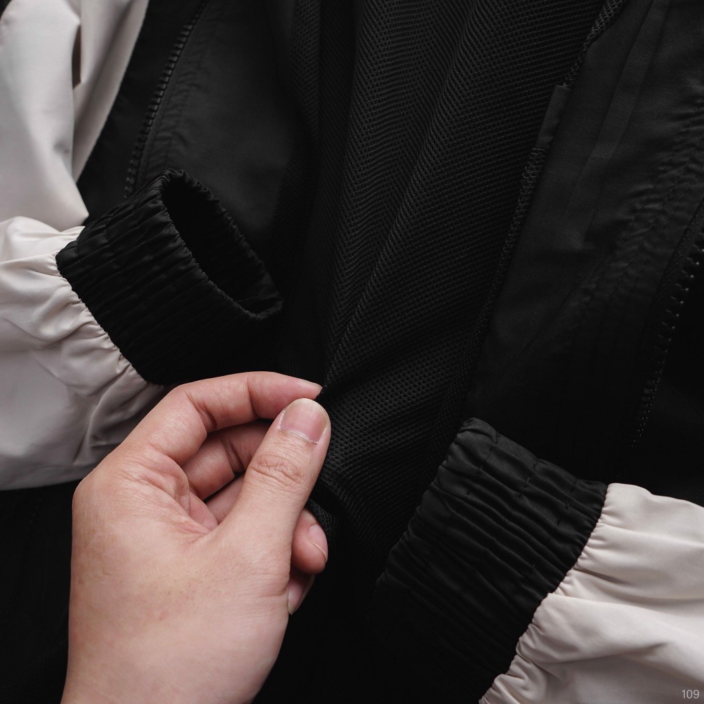 Áo Khoác ICONDENIM Windbreaker Chất Dù Mỏng Nhẹ - AKID0109