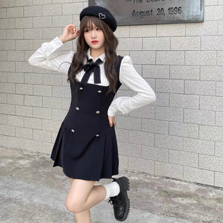 Váy đen phối cổ sơmi kèm nơ tay dài siêu xinh