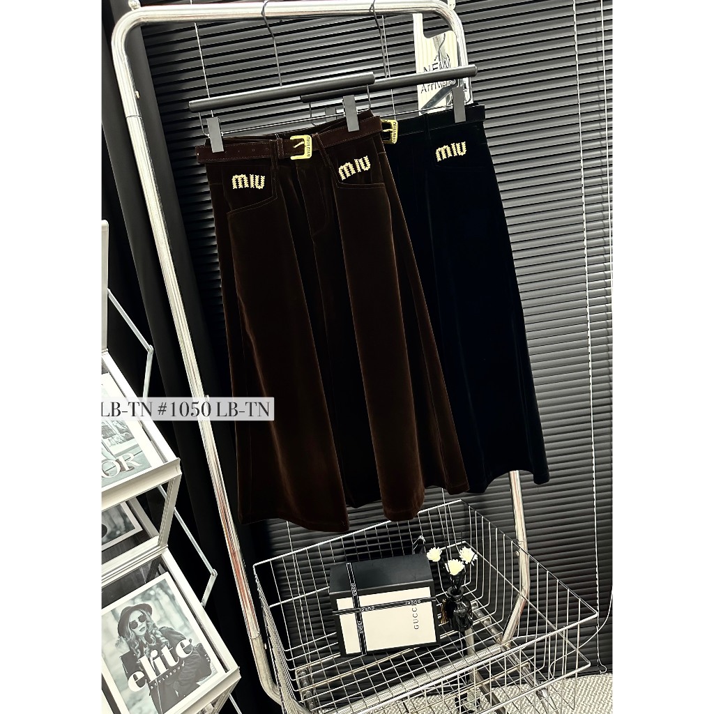 Chân váy nhung dài MiuMiu kèm đai siêu xinh
