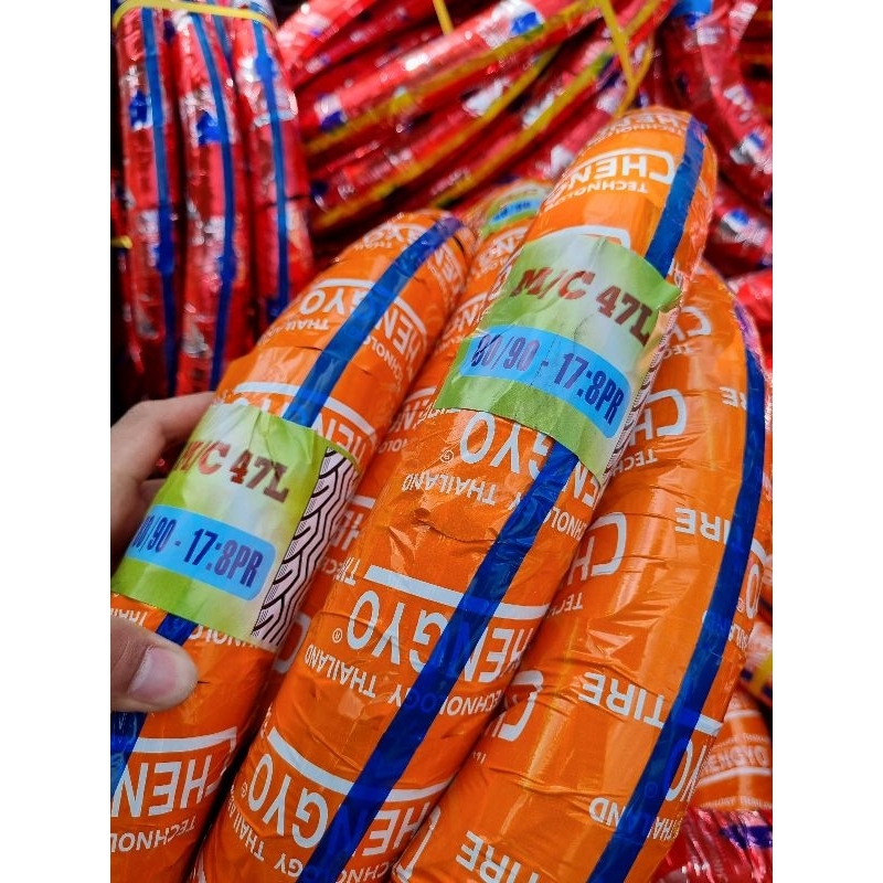 Lốp xe 80.90.17  sài ruột cho wave  surut mới 100%