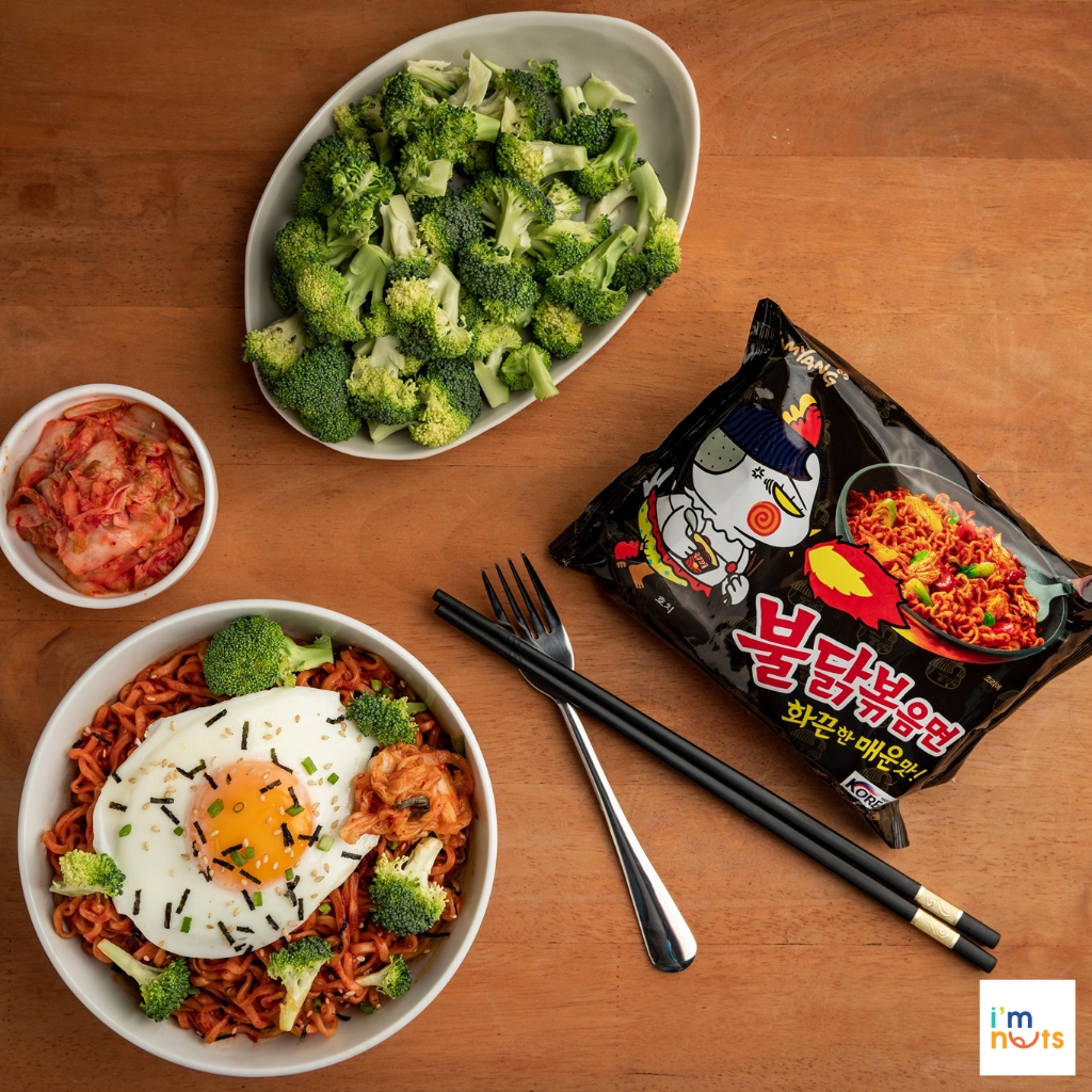 Mì gà cay Samyang Hàn Quốc khô và nước gói 140g