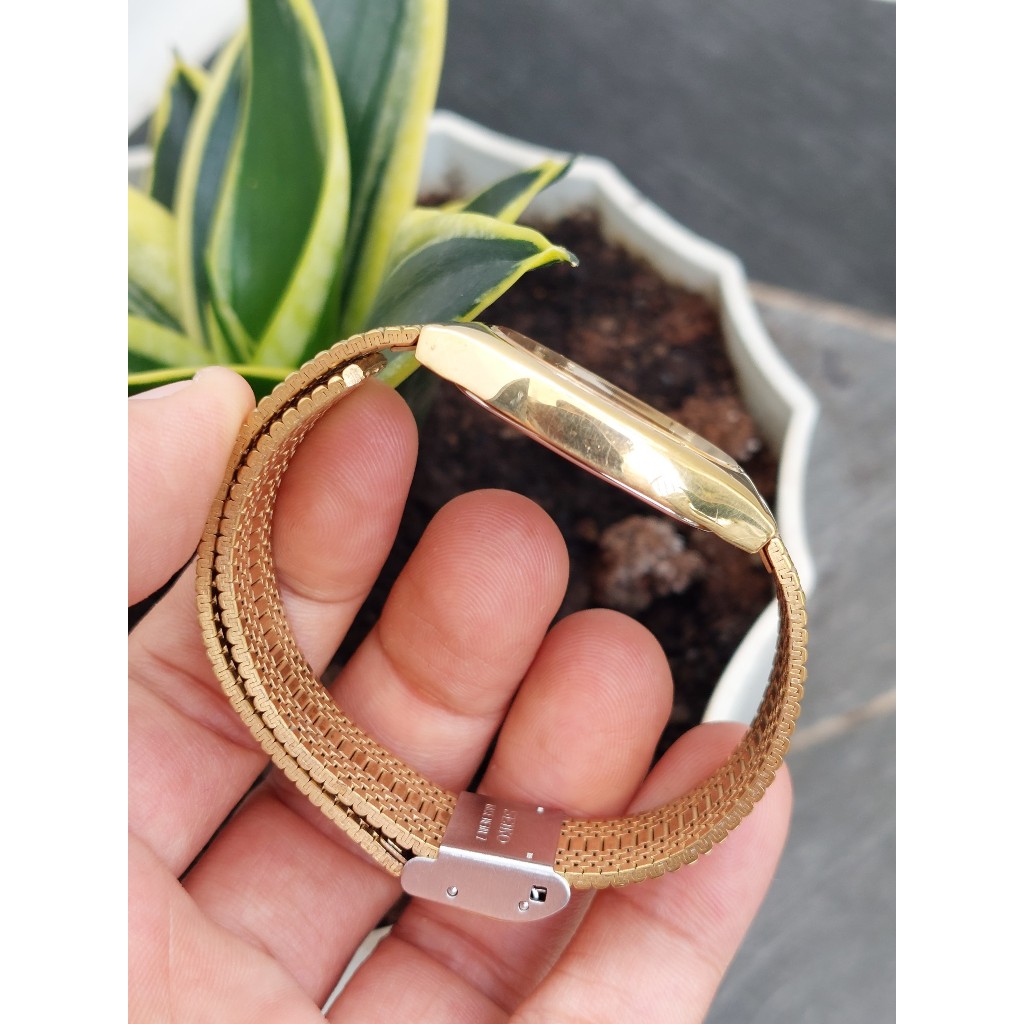 Đồng hồ nam Seiko mặt tank bầu hàng si chạy pin