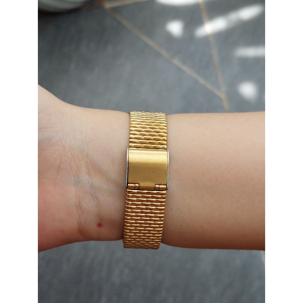 Đồng hồ nam Seiko mặt tank bầu hàng si chạy pin