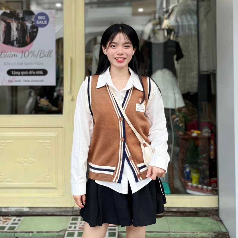 Áo sơ mi phối gile thêu gấu phong cách Hàn Quốc Zinistore