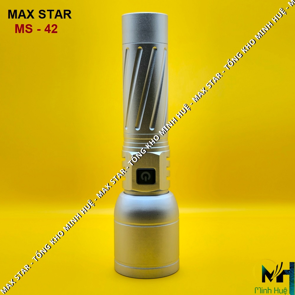 Đèn pin siêu sáng ZOOM xa gần MAX STAR MS42 công suất 30W soi xa 700m dung lượng pin 4000mAh