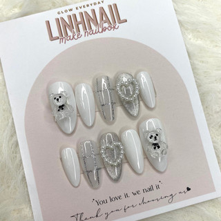 L001 Nailbox móng úp thiết kế màu trắng đính charm gấu trắng