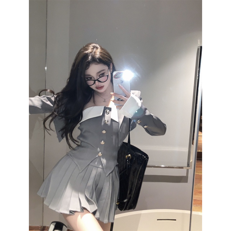 Bộ ba món quần áo JK mùa thu phong cách tỷ tỷ douyin dou áo khoác dạng ống top top váy xếp ly eo cao