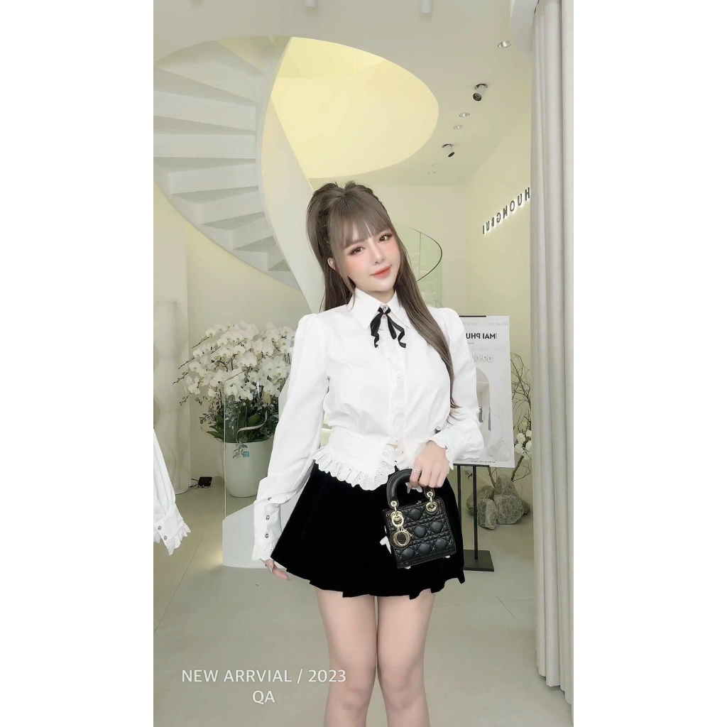 Chân váy nhung cạp cao ly to dáng ngắn