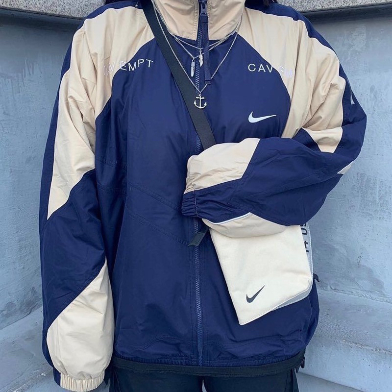 Áo khoác Nike x CAVEMPT xuất dư detail nét