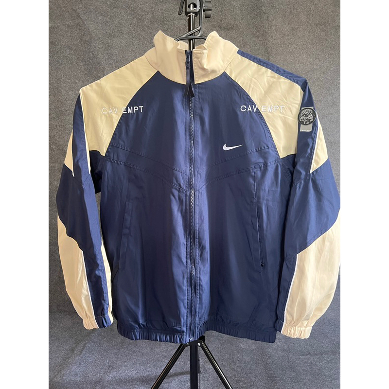 Áo khoác Nike x CAVEMPT xuất dư detail nét