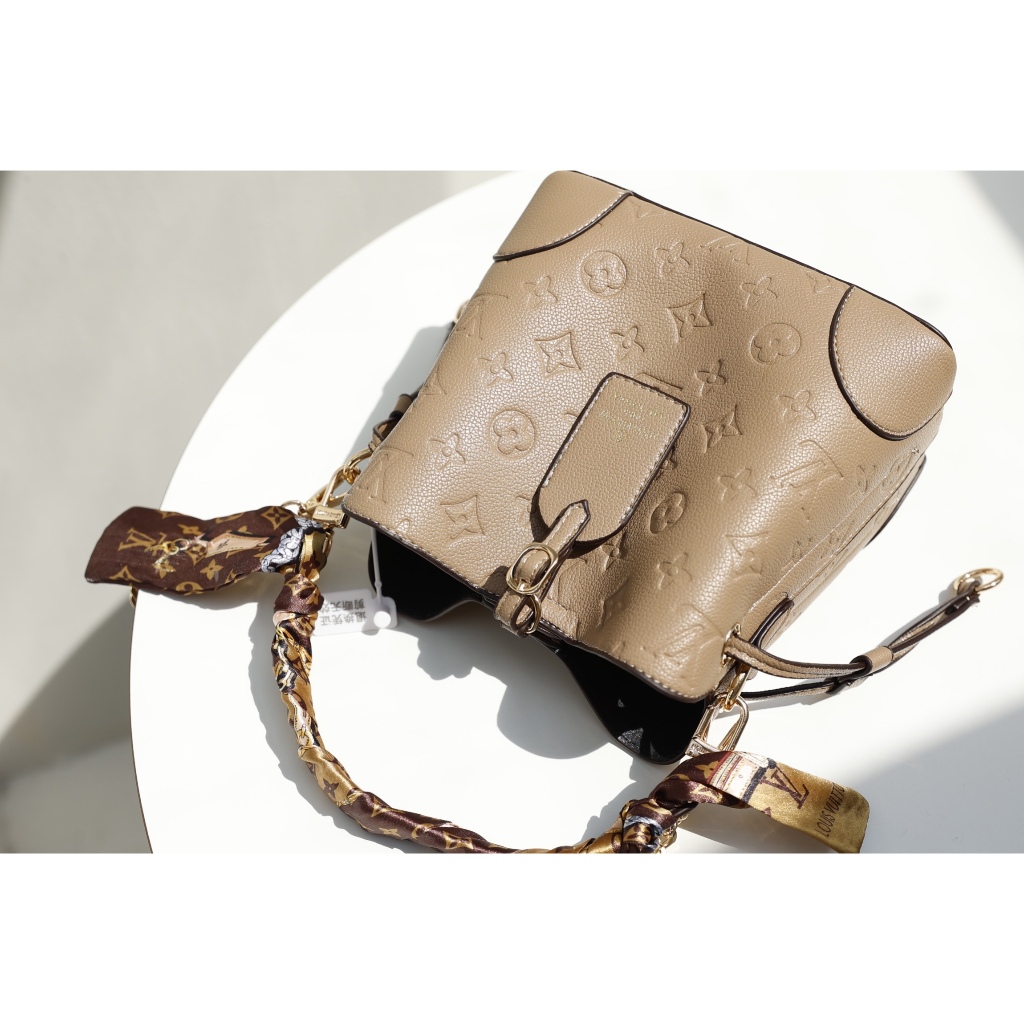 TÚI LV NEO SZ21 DA BÒ