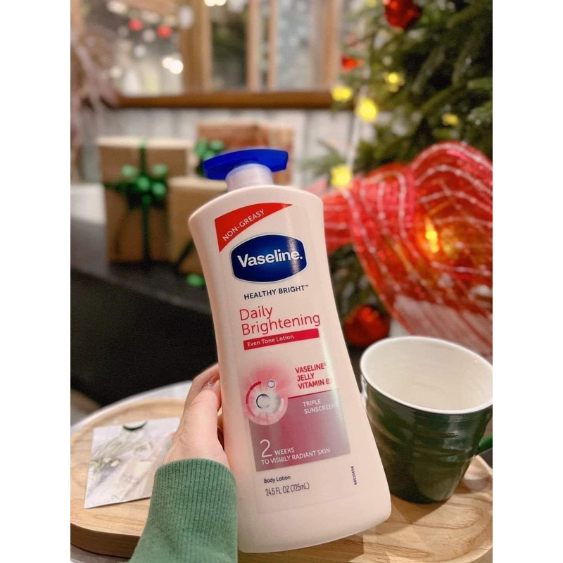 Sữa dưỡng thể Vaseline Healthy White UV Lightening Body Lotion 725ml